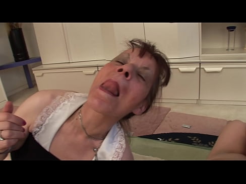 ❤️ Twee oumas en een oupa het 'n drietal ☑ Net pornografie by ons ❌️❤