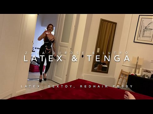 ❤️ Rooikop stiefsuster in latex kostuum befok deur stiefbroer ☑ Net pornografie by ons ❌️❤