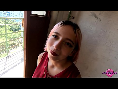 ❤️ Student Sensueel suig 'n vreemdeling in die buiteland - Cum On His Face ☑ Net pornografie by ons ❌️❤